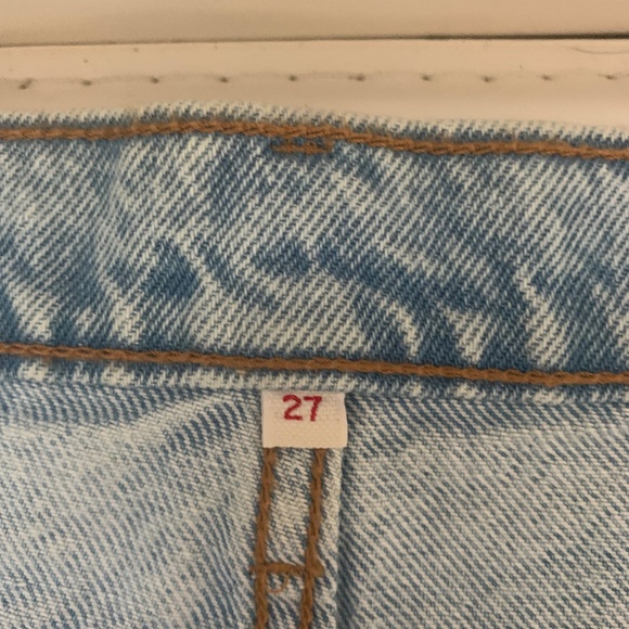 Levis Lightwash Jean Skirt - worn once! Size 27 - Picture 3 of 3